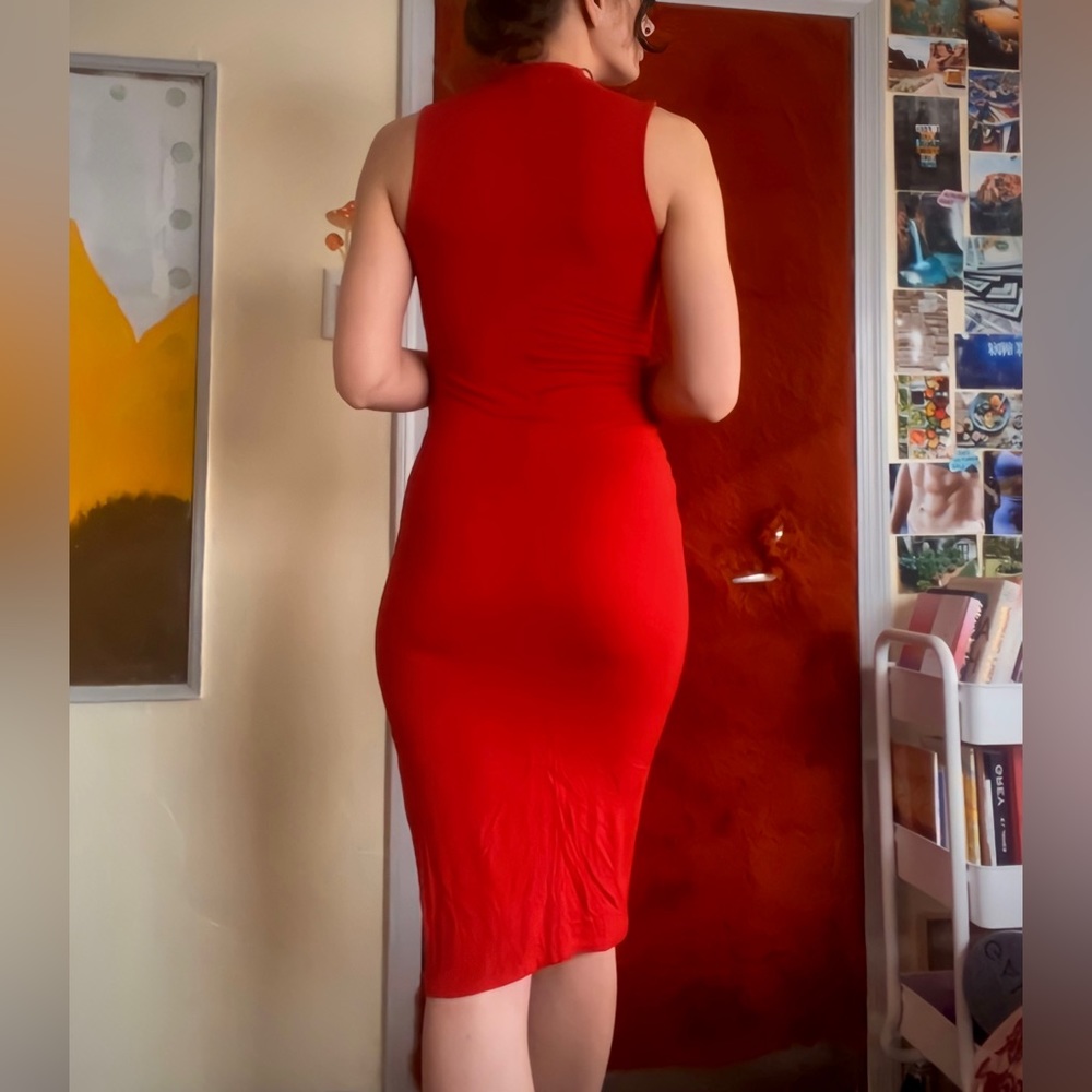 Dress - Picture 2 of 2